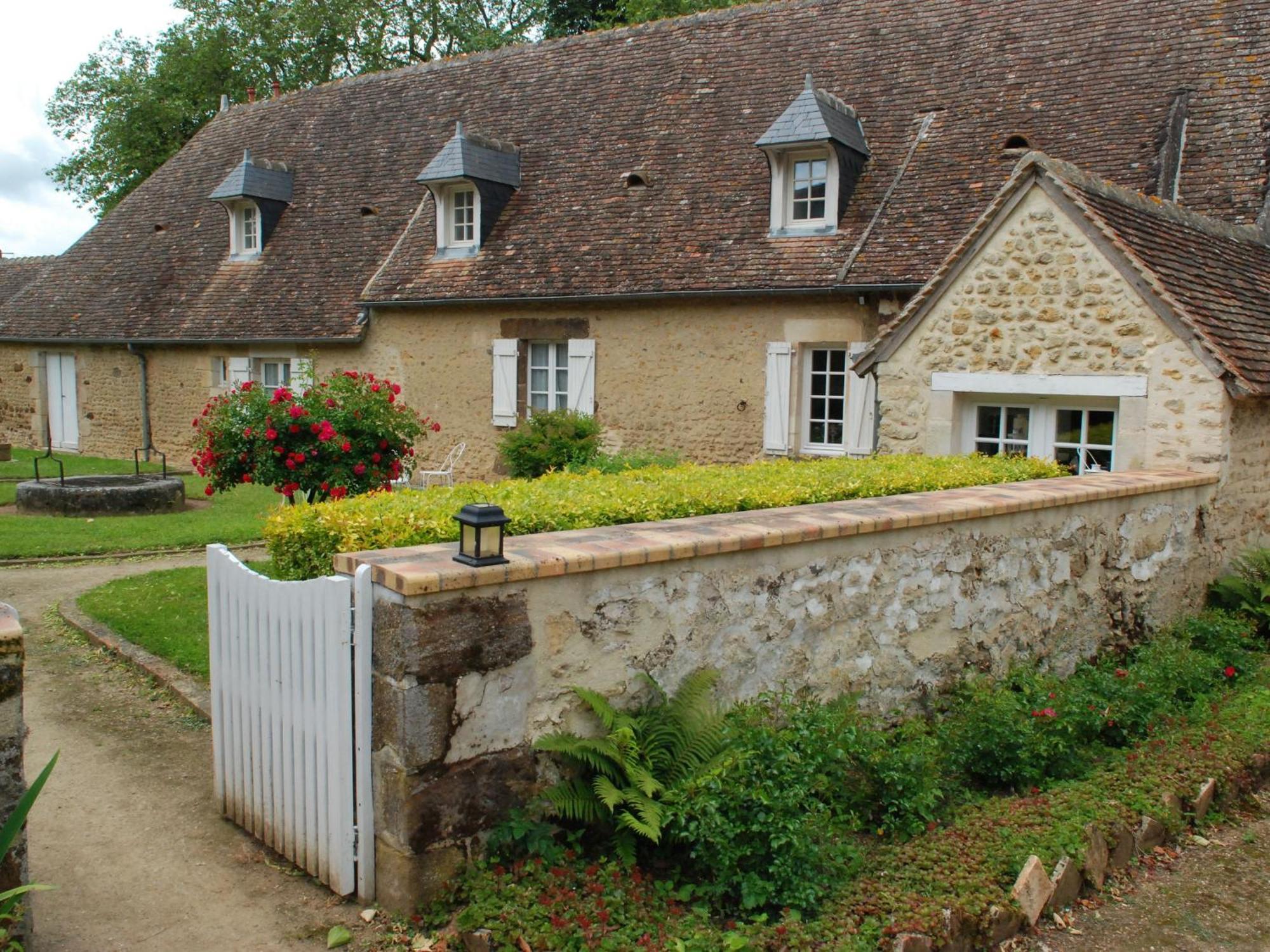 Petite Maison De Campagne Avec Piscine Chauffee, Tennis Et Nombreuses Activites Pour Tous! - Fr-1-410-270 Villa Maresché Buitenkant foto